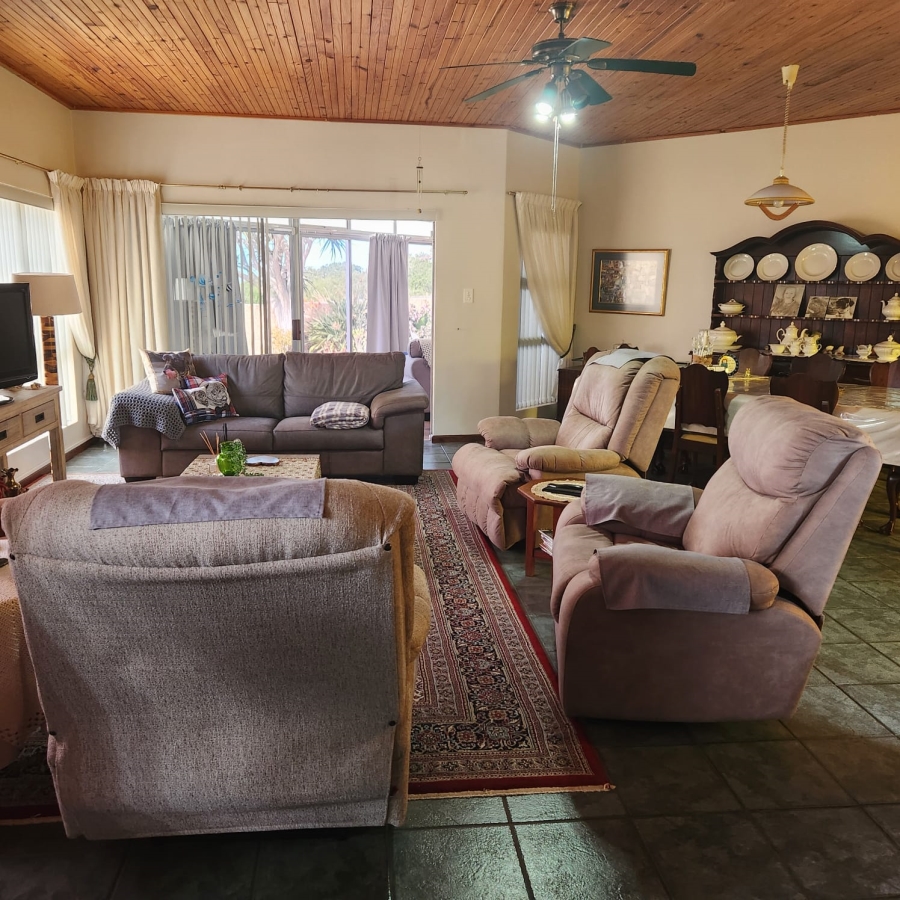3 Bedroom Property for Sale in Stilbaai Wes Western Cape